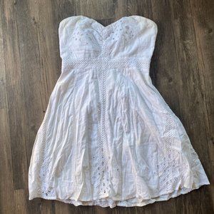 White Sleeveless Dress